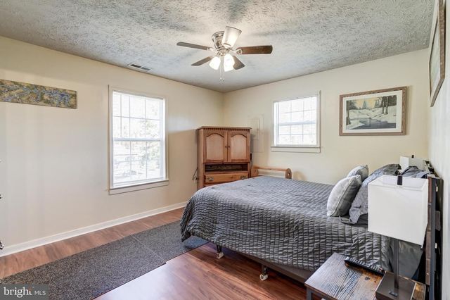 184 ANNA COVES BLVD, Mineral, VA 23117