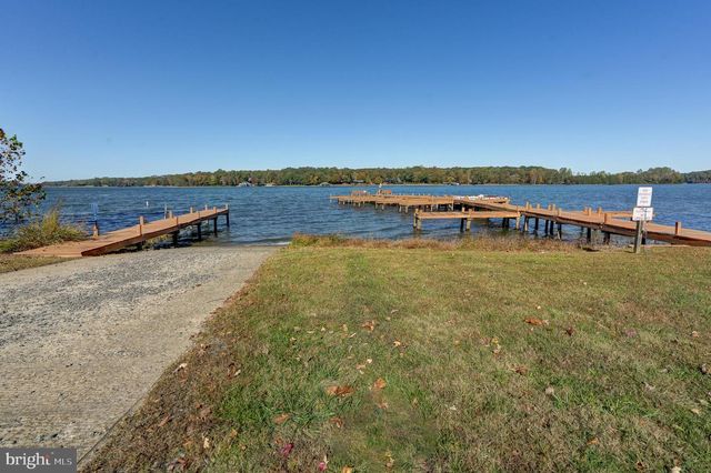 184 ANNA COVES BLVD, Mineral, VA 23117