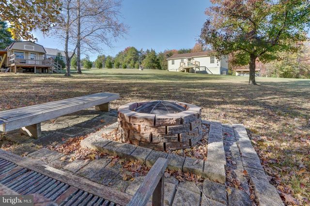 184 ANNA COVES BLVD, Mineral, VA 23117