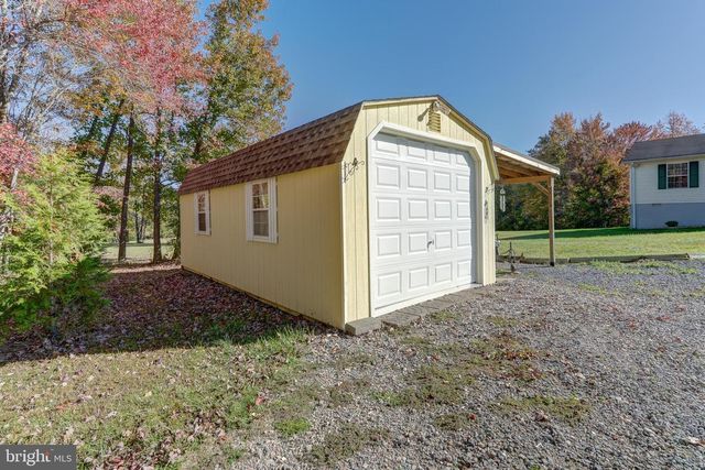 184 ANNA COVES BLVD, Mineral, VA 23117