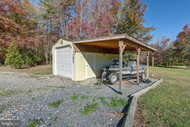 184 ANNA COVES BLVD, Mineral, VA 23117