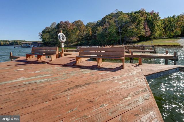 184 ANNA COVES BLVD, Mineral, VA 23117