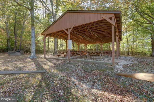 184 ANNA COVES BLVD, Mineral, VA 23117