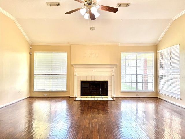 4230 Torrey Creek Lane, Houston, TX 77014