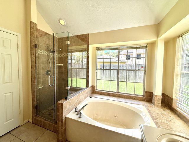 4230 Torrey Creek Lane, Houston, TX 77014