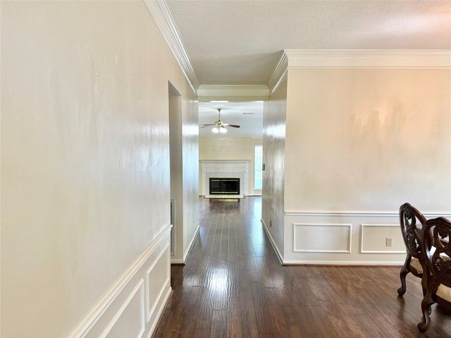4230 Torrey Creek Lane, Houston, TX 77014