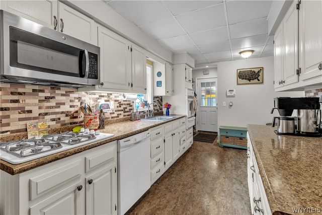 101 Hyde Park, Lockport City, NY 14094
