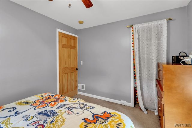 101 Hyde Park, Lockport City, NY 14094