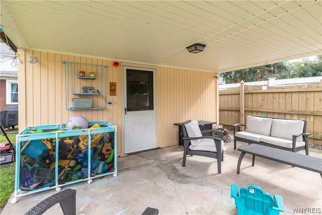 101 Hyde Park, Lockport City, NY 14094