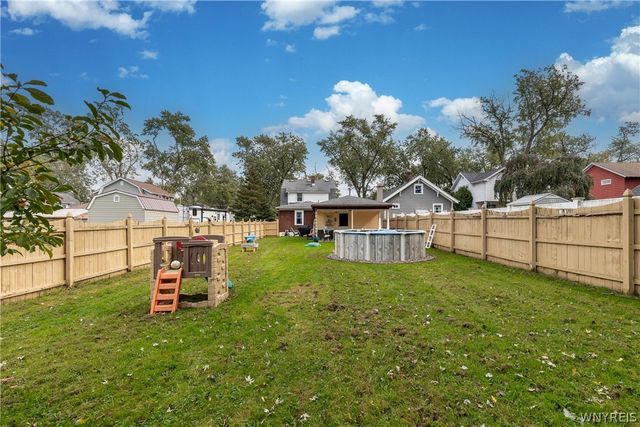 101 Hyde Park, Lockport City, NY 14094