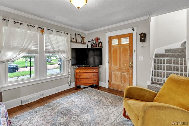 101 Hyde Park, Lockport City, NY 14094