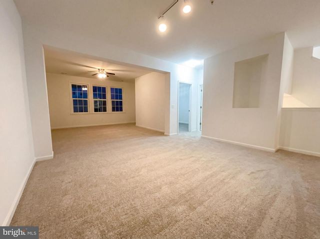 42320 SAN JUAN TER, Aldie, VA 20105