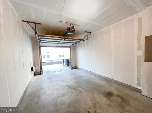 42320 SAN JUAN TER, Aldie, VA 20105