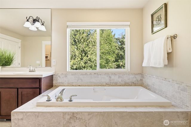 17921 120th Street Ct E, Bonney Lake, WA 98391