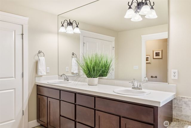 17921 120th Street Ct E, Bonney Lake, WA 98391