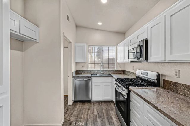 9400 Campus Park Drive, Bakersfield, CA 93311