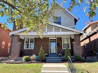 5811 DEWEY Avenue, St Louis, MO 63116