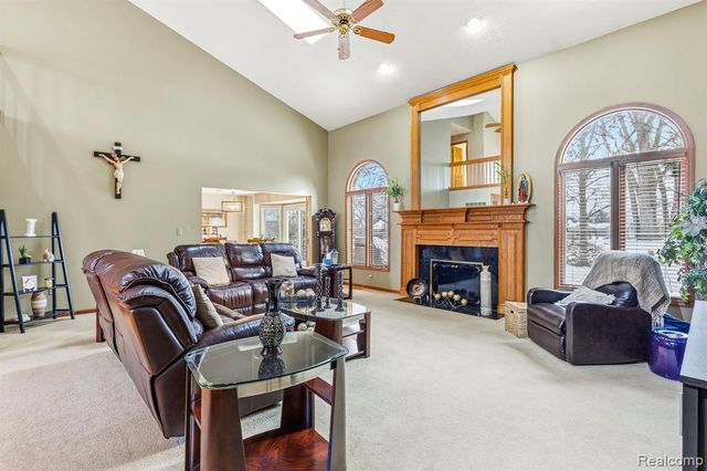 39810 Wilmette Drive, Sterling Heights, MI 48313