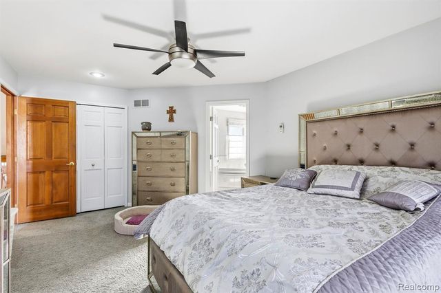 39810 Wilmette Drive, Sterling Heights, MI 48313