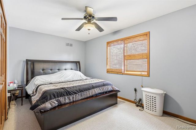 39810 Wilmette Drive, Sterling Heights, MI 48313