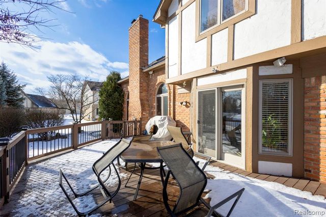 39810 Wilmette Drive, Sterling Heights, MI 48313