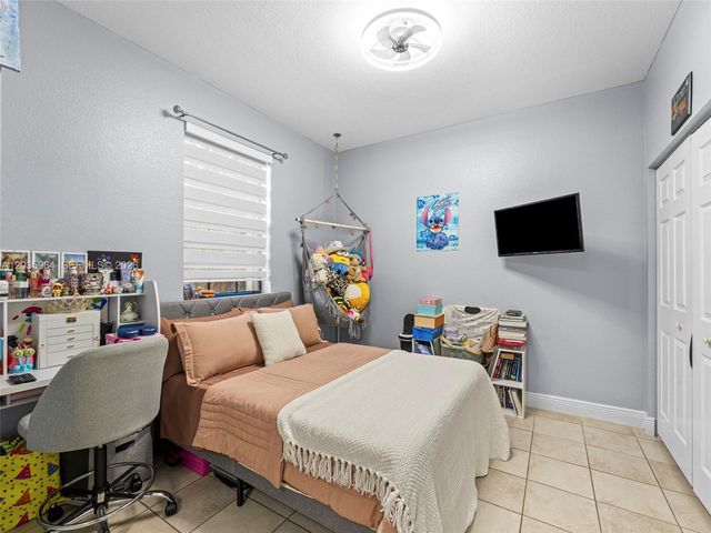 3701 NE 4th St, Homestead, FL 33033