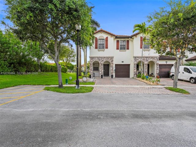 3701 NE 4th St, Homestead, FL 33033