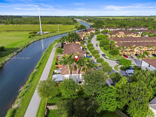 3701 NE 4th St, Homestead, FL 33033