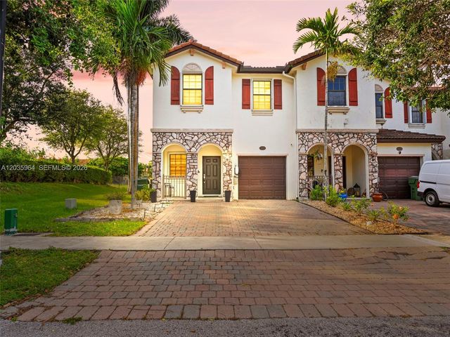 3701 NE 4th St, Homestead, FL 33033