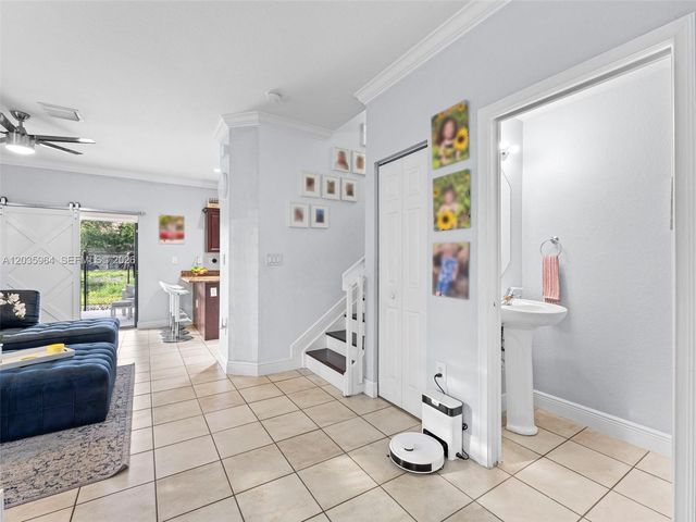 3701 NE 4th St, Homestead, FL 33033