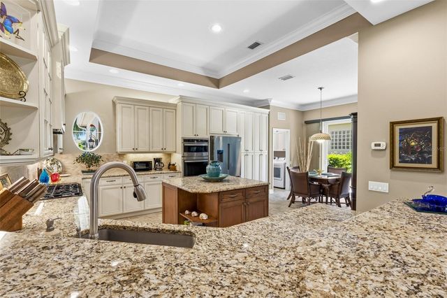 5010 TOBERMORY WAY, Bradenton, FL 34211