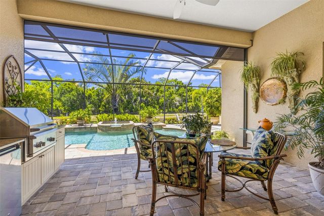 5010 TOBERMORY WAY, Bradenton, FL 34211