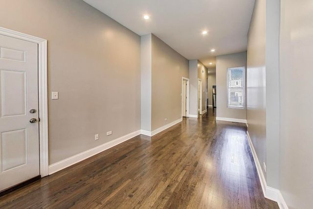 3623 S EMERALD Avenue, Chicago, IL 60609