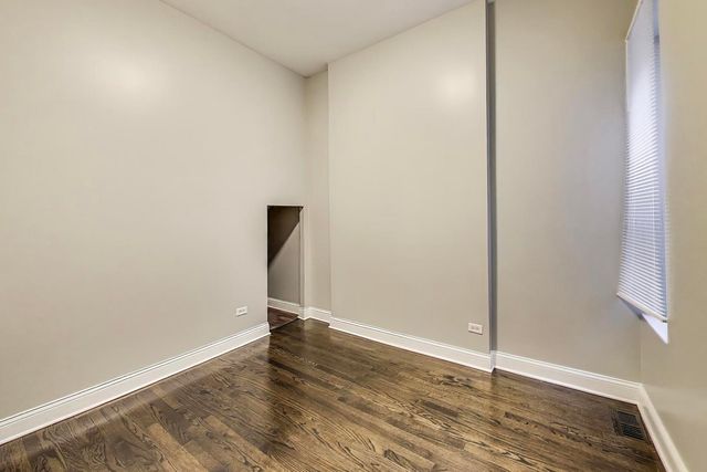 3623 S EMERALD Avenue, Chicago, IL 60609