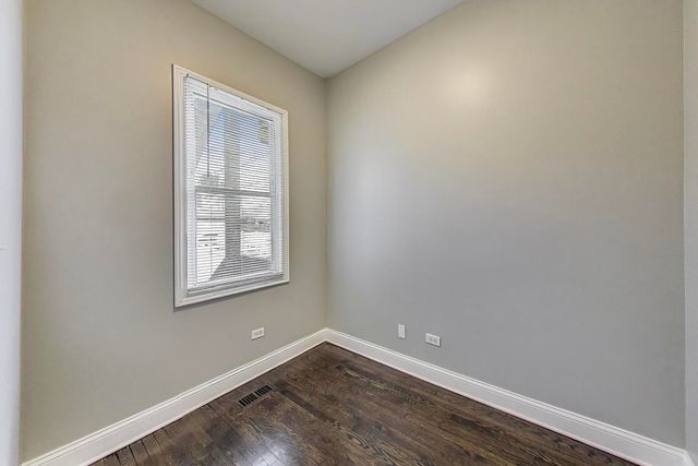3623 S EMERALD Avenue, Chicago, IL 60609
