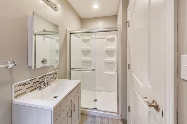 3623 S EMERALD Avenue, Chicago, IL 60609