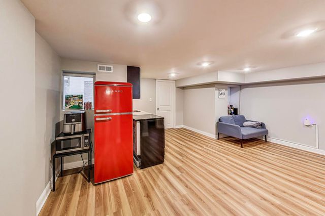 3623 S EMERALD Avenue, Chicago, IL 60609