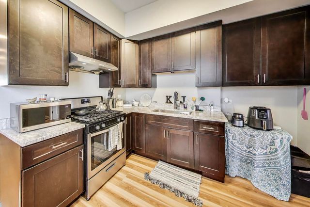 3623 S EMERALD Avenue, Chicago, IL 60609