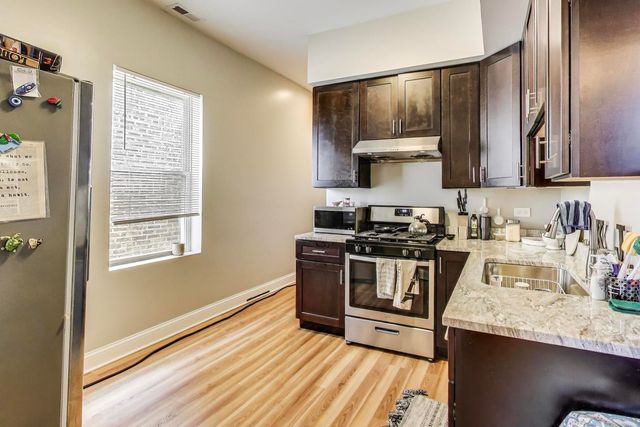 3623 S EMERALD Avenue, Chicago, IL 60609