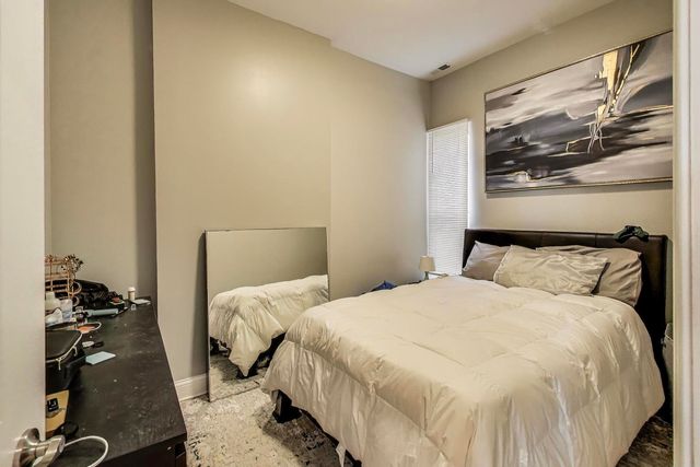 3623 S EMERALD Avenue, Chicago, IL 60609