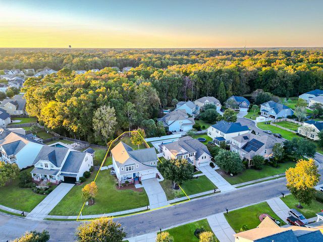 218 Carolinian Drive, Summerville, SC 29485