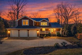 9230 Four Mile Creek Road, Gainesville, GA 30506