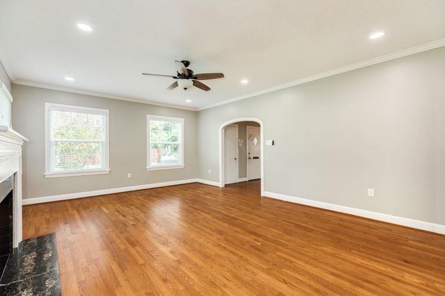 36 Cedar Lawn Circle, Galveston, TX 77551