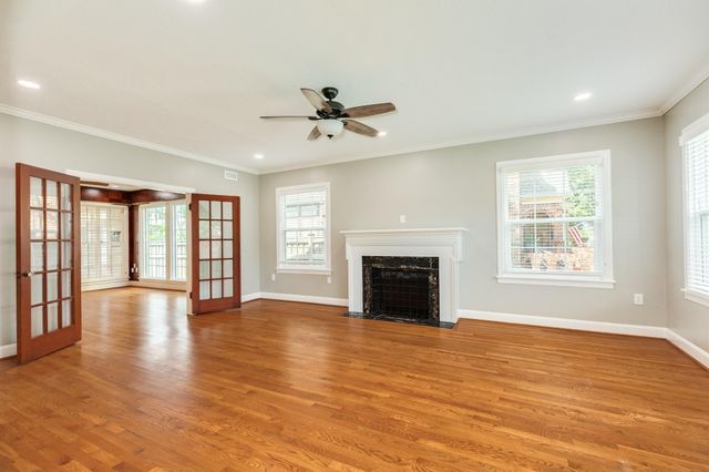 36 Cedar Lawn Circle, Galveston, TX 77551