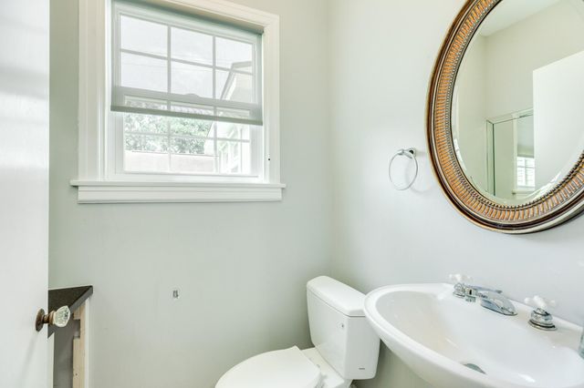 36 Cedar Lawn Circle, Galveston, TX 77551