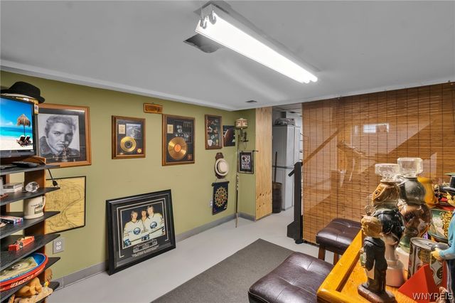 1976 Marjorie Road, Grand Island, NY 14072