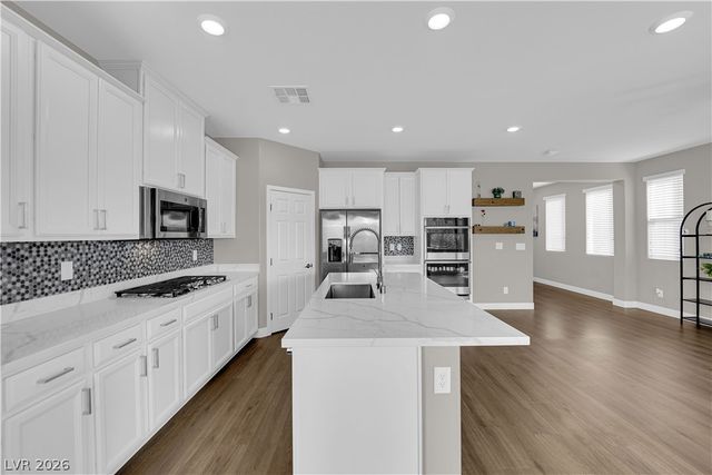 737 Foreign Reef Way, Las Vegas, NV 89138