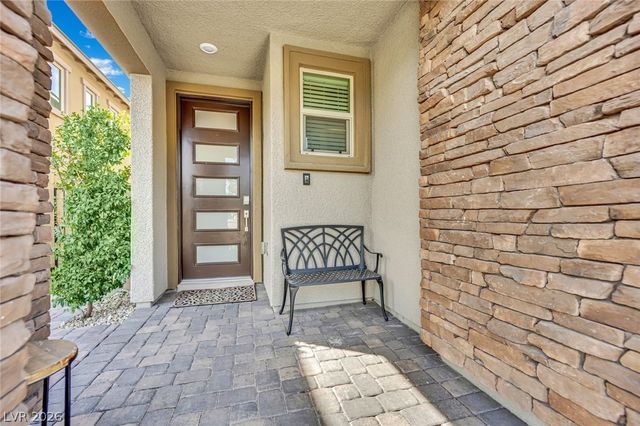 737 Foreign Reef Way, Las Vegas, NV 89138