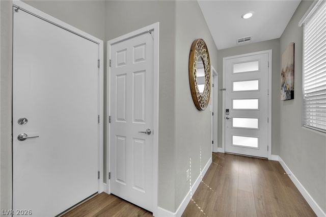 737 Foreign Reef Way, Las Vegas, NV 89138