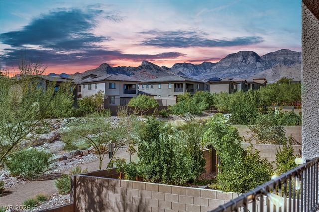 737 Foreign Reef Way, Las Vegas, NV 89138